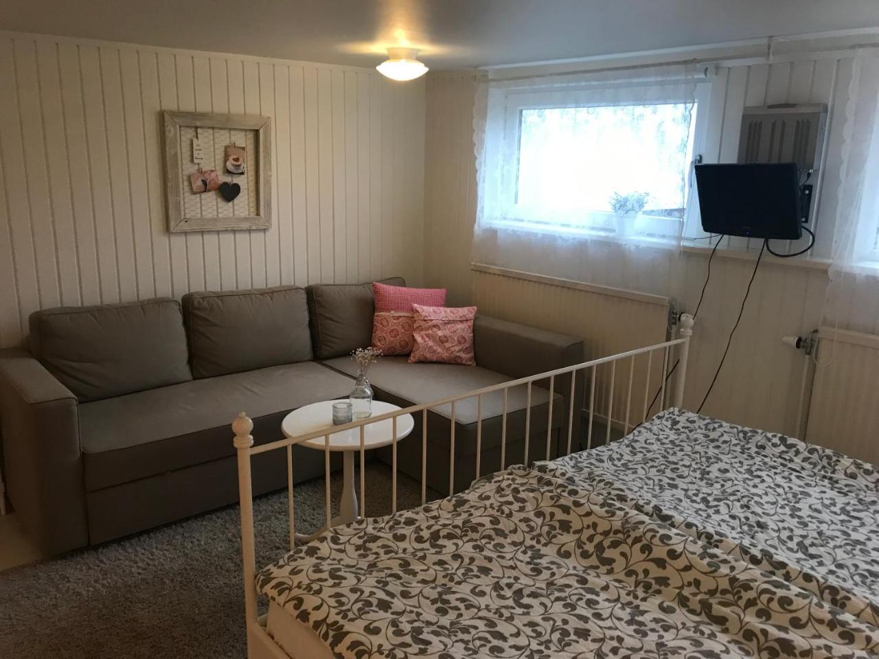 Room With Pentry, Separate Entrance, No Cardpayment Gränna Exterior foto